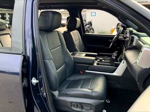 Used 2023 Toyota Tundra Platinum image 9