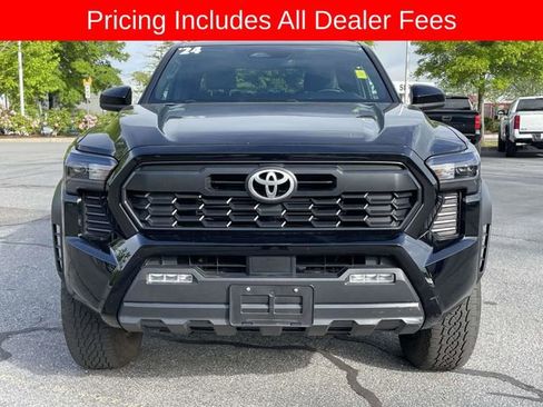 Used 2024 Toyota Tacoma TRD Off-Road AWD/4WD image 8
