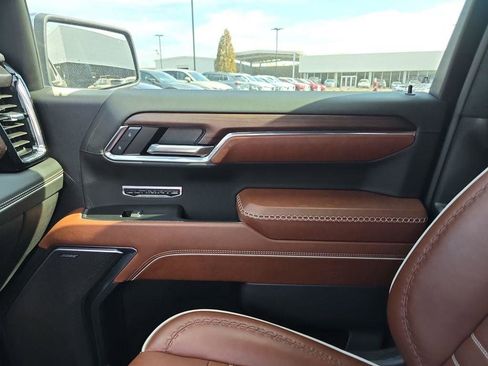 Used 2024 GMC Sierra 1500 Denali Ultimate image 24