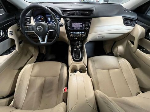 Used 2019 Nissan Rogue SL w/ Premium Package AWD/4WD image 17
