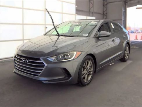 Used 2018 Hyundai Elantra SEL FWD image 1