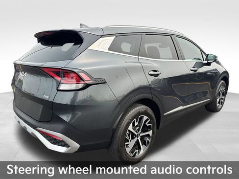 Used 2024 Kia Sportage EX AWD/4WD image 8