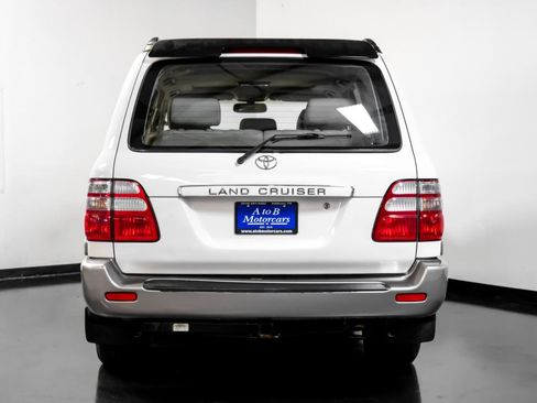 Used 2003 Toyota Land Cruiser AWD/4WD image 9