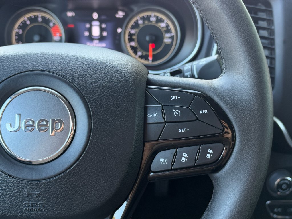 Certified 2023 Jeep Cherokee Altitude Lux AWD/4WD image 20