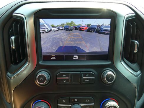 Certified 2022 Chevrolet Silverado 1500 LT Trail Boss w/ Convenience Package II AWD/4WD image 29