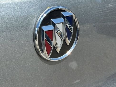 Used 2023 Buick Encore GX Preferred w/ Cold Weather Comfort Package FWD image 9