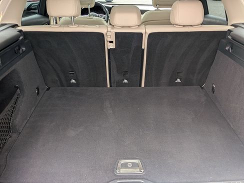 Used 2022 Mercedes-Benz GLC 300 4MATIC image 32