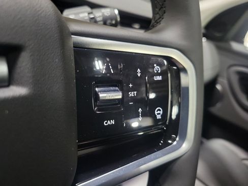 Used 2024 Land Rover Discovery Sport S image 16