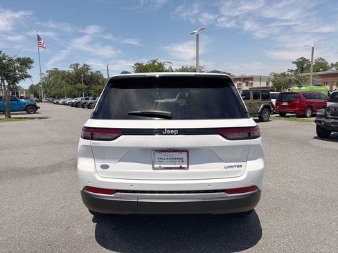 New 2026 Jeep Grand Cherokee Limited RWD image 4