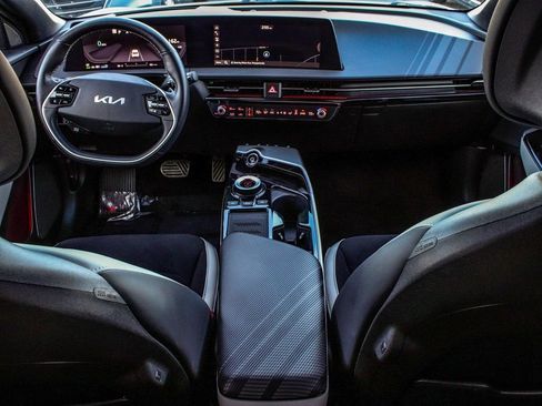 Used 2024 Kia EV6 GT-Line image 37