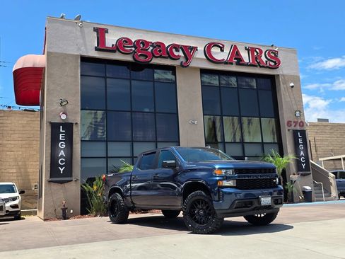 Used 2021 Chevrolet Silverado 1500 Custom AWD/4WD image 2