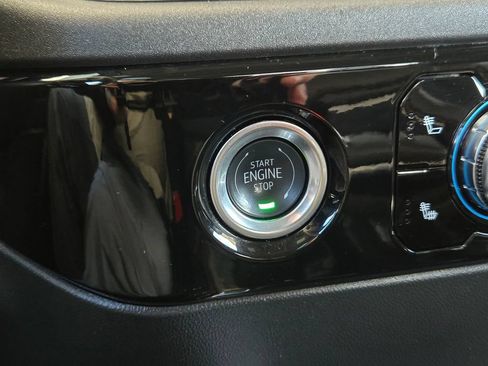 Used 2024 GMC Sierra 1500 Elevation RWD image 19