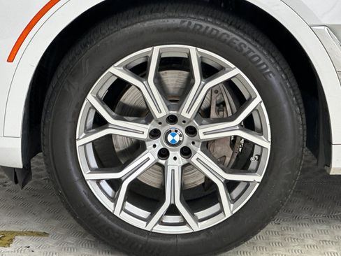 Used 2024 BMW X7 xDrive40i w/ Executive Package AWD/4WD image 12