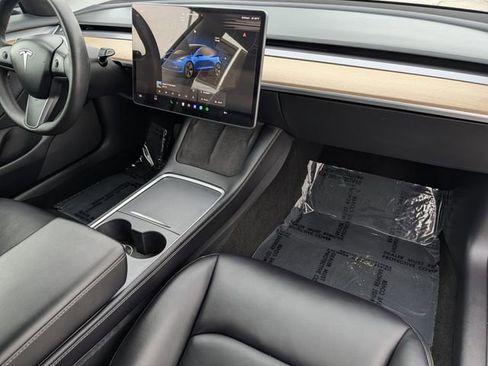 Used 2022 Tesla Model 3 Long Range AWD/4WD image 34