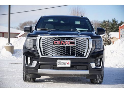 Used 2023 GMC Yukon Denali w/ Max Trailering Package image 8