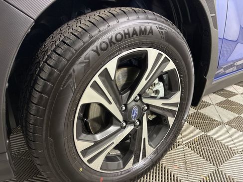 Certified 2025 Subaru Crosstrek 2.0i Premium w/ Convenience Package #2 image 4