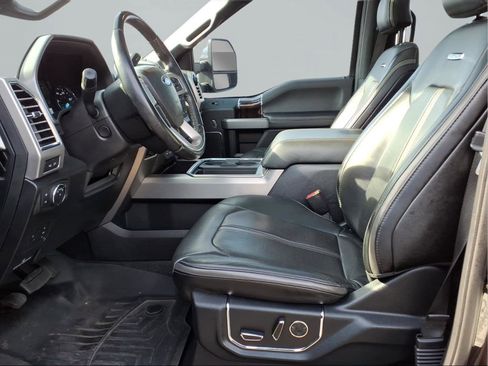 Used 2017 Ford F250 Platinum w/ Platinum Ultimate Package image 21