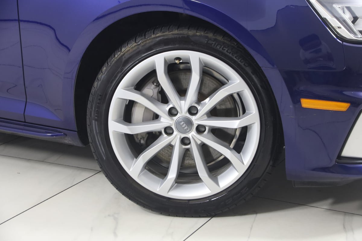 Used 2019 Audi A4 2.0T Premium Plus w/ Premium Plus Package AWD/4WD image 17