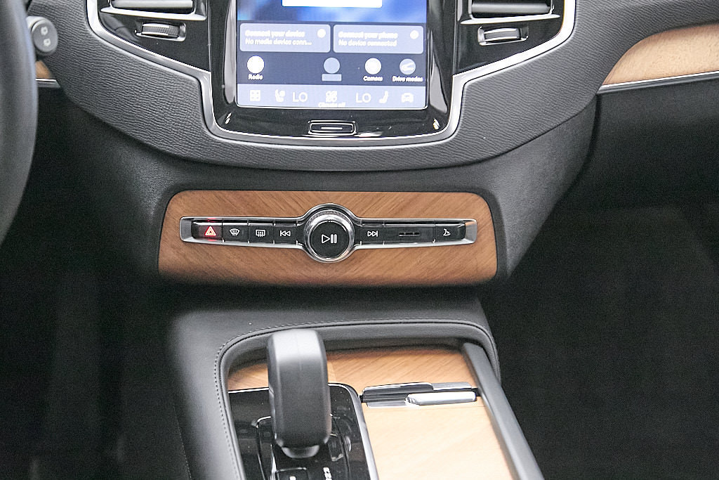 Certified 2023 Volvo XC90 T8 Plus w/ Protection Package AWD/4WD image 33