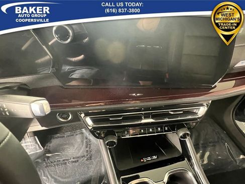 New 2026 Chevrolet Traverse Z71 w/ Driver Confidence Package image 27