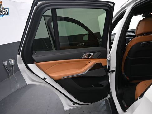 Used 2026 BMW X5 xDrive40i w/ Climate Comfort Package AWD/4WD image 31