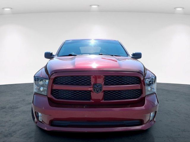 Used 2017 RAM 1500 Express w/ Express Value Package AWD/4WD image 3