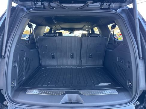 New 2026 GMC Yukon XL Denali w/ Sun & Power Step Package image 38