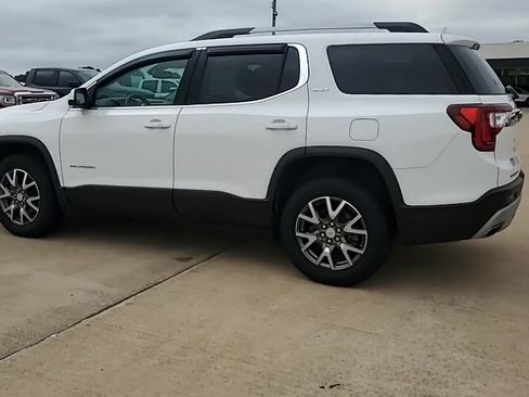 Used 2023 GMC Acadia SLT FWD image 6