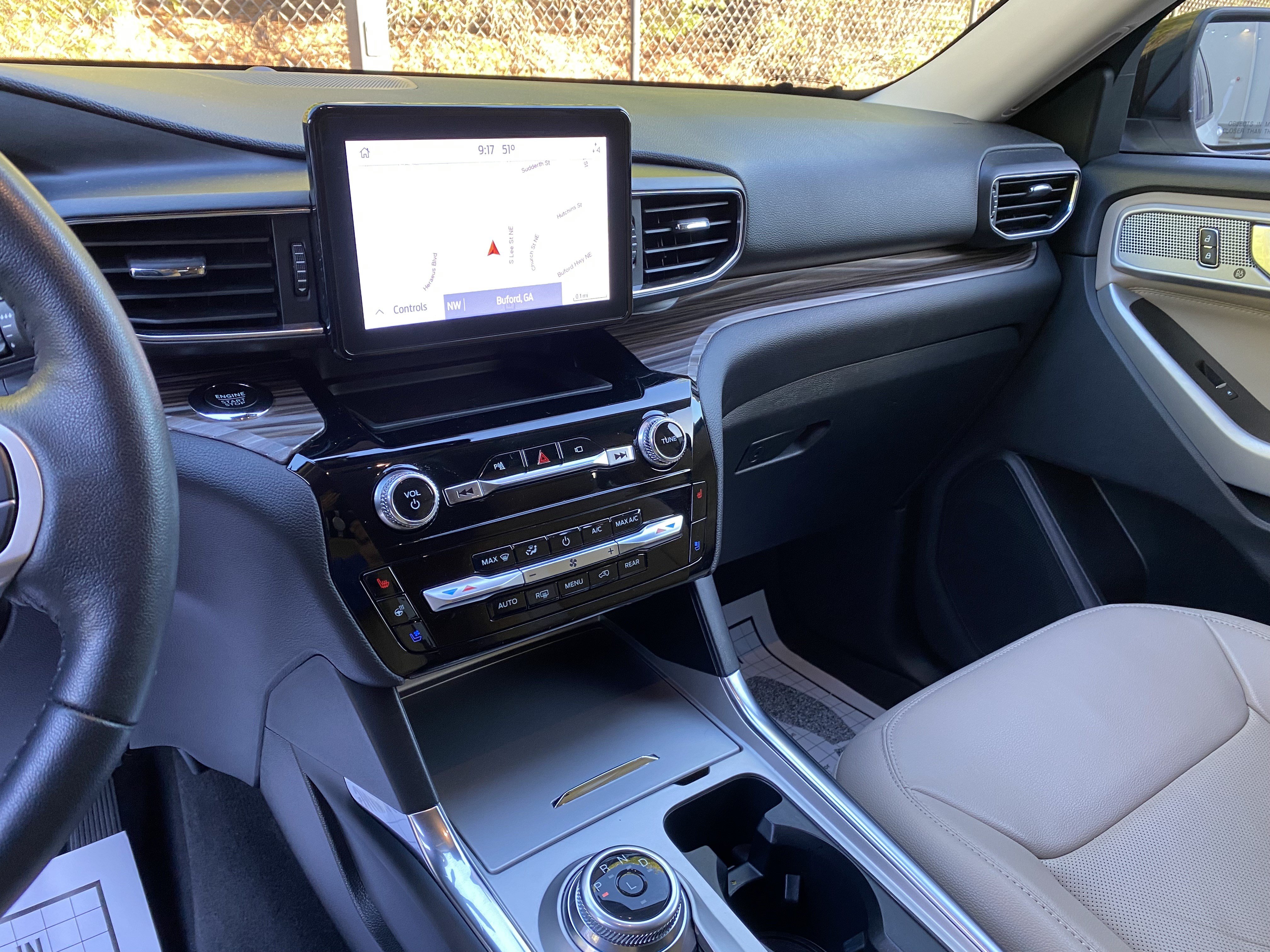 Used 2022 Ford Explorer Limited w/ Equipment Group 301A RWD image 23