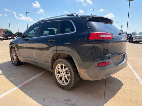 Used 2014 Jeep Cherokee Latitude FWD image 5