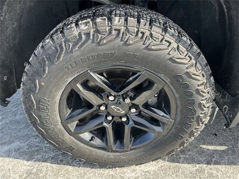 Certified 2020 Chevrolet Silverado 1500 LT Trail Boss image 18