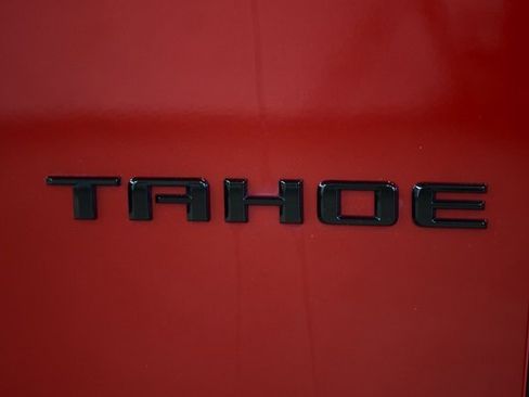 Used 2022 Chevrolet Tahoe Z71 w/ Luxury Package image 16