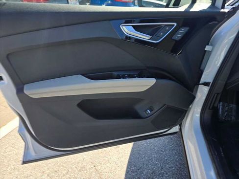 Used 2023 Audi Q4 e-tron Premium Plus w/ Premium Plus image 24