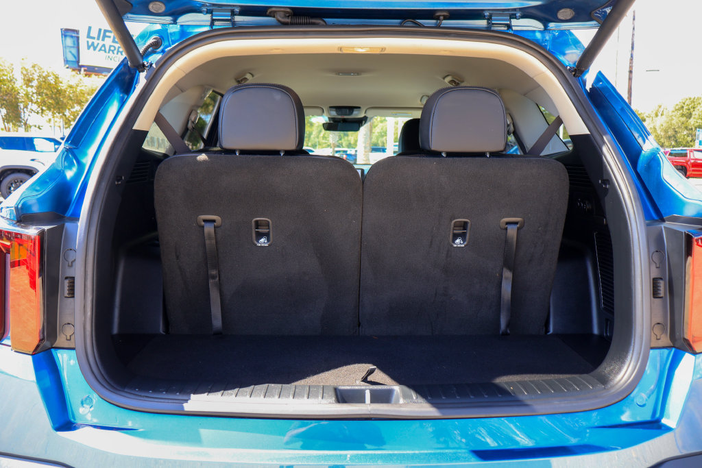 Used 2025 Kia Sorento EX FWD image 29