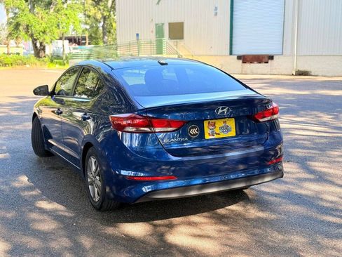 Used 2017 Hyundai Elantra SE FWD image 4