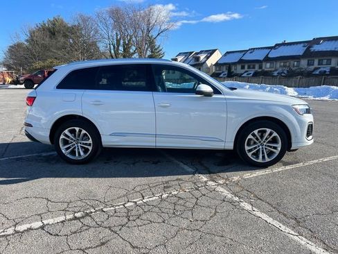 Used 2025 Audi Q7 3.0T Premium Plus image 12
