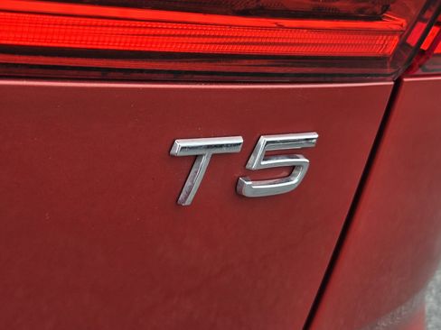 Used 2021 Volvo XC60 T5 Inscription w/ Advanced Package image 34