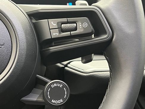 New 2026 Porsche Cayenne AWD/4WD image 9