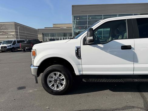 Used 2022 Ford F250 XL w/ STX Appearance Package image 2
