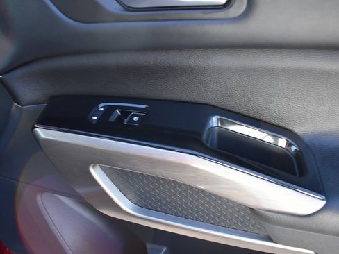 Used 2022 Nissan Pathfinder Platinum w/ Cargo Package image 12