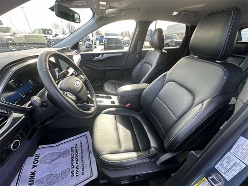 Used 2025 Ford Escape Platinum image 11