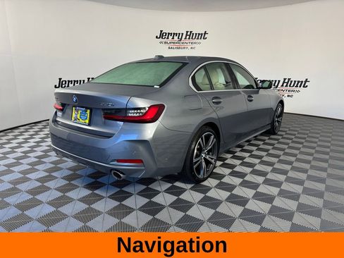 Used 2024 BMW 330i xDrive Sedan w/ Convenience Package image 7