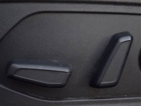 Certified 2022 Kia Sorento SX image 40