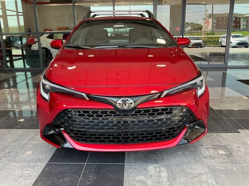 New 2025 Toyota Corolla SE image 2