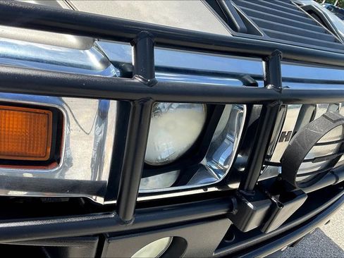 Used 2003 HUMMER H2 w/ Preferred Equipment Group AWD/4WD image 23
