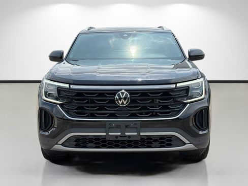 Used 2024 Volkswagen Atlas Cross Sport SE w/ Panoramic Sunroof Package AWD/4WD image 8