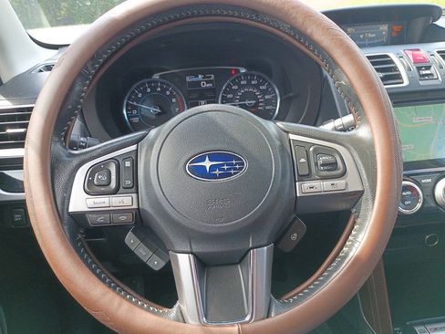 Used 2018 Subaru Forester 2.5i Touring AWD/4WD image 18