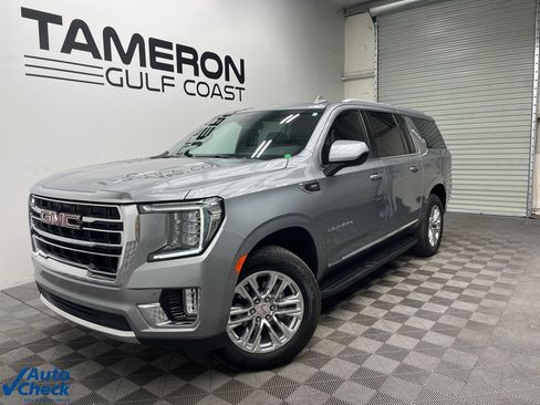 Used 2023 GMC Yukon XL SLT image 2