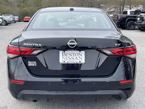 Used 2024 Nissan Sentra SV image 4