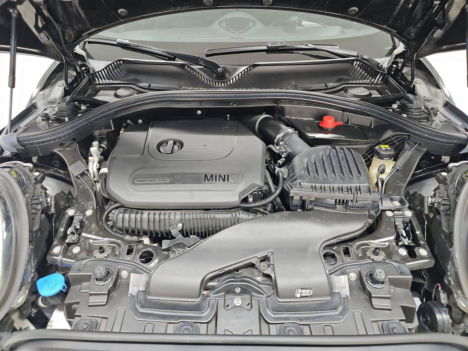 Used 2022 MINI Cooper Clubman S w/ Premium Package FWD image 12